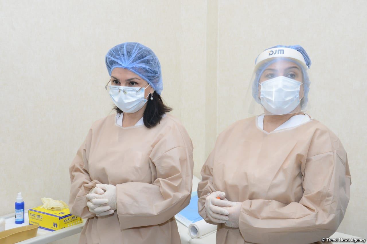 Siyasi partiya nümayəndələri vaksinasiya olunur (FOTO/VİDEO)