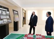 Prezident İlham Əliyev Ramanada şəhid ailələri və müharibə əlillərinə mənzillərin təqdim olunması mərasimində iştirak edib (FOTO) (YENİLƏNİB)