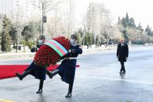 Prezident İlham Əliyev və birinci xanım Mehriban Əliyeva Xocalı soyqırımı abidəsini ziyarət ediblər (FOTO/VİDEO) (YENİLƏNİB)