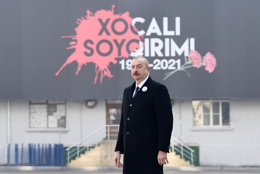 Prezident İlham Əliyev və birinci xanım Mehriban Əliyeva Xocalı soyqırımı abidəsini ziyarət ediblər (FOTO/VİDEO) (YENİLƏNİB)