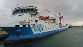 Prezident İlham Əliyev və birinci xanım Mehriban Əliyeva “Ro-Pax” tipli “Akademik Zərifə Əliyeva” gəmi-bərəsinin suya salınması və eyni təyinatlı “Azərbaycan” gəmi-bərəsinin istismara verilməsi mərasimlərində iştirak ediblər (FOTO/VİDEO) (YENİLƏNİB-2)