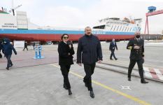 Prezident İlham Əliyev və birinci xanım Mehriban Əliyeva “Ro-Pax” tipli “Akademik Zərifə Əliyeva” gəmi-bərəsinin suya salınması və eyni təyinatlı “Azərbaycan” gəmi-bərəsinin istismara verilməsi mərasimlərində iştirak ediblər (FOTO/VİDEO) (YENİLƏNİB-2)
