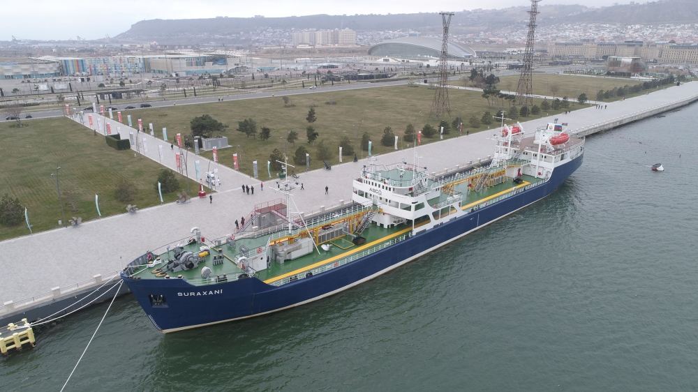 Prezident İlham Əliyev və birinci xanım Mehriban Əliyeva “Suraxanı” tanker-muzeyinin açılışında iştirak ediblər (FOTO/VİDEO) (YENİLƏNİB-2)