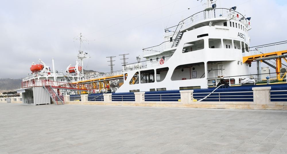 Prezident İlham Əliyev və birinci xanım Mehriban Əliyeva “Suraxanı” tanker-muzeyinin açılışında iştirak ediblər (FOTO/VİDEO) (YENİLƏNİB-2)