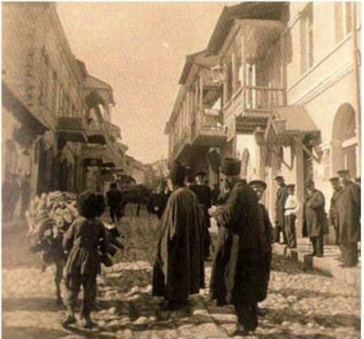 Qədim Şuşada sənətkarlıq: Xalçaçılıq, zərgərlik, papaqçılıq, çəkməçilik, dərzilik... (FOTO)