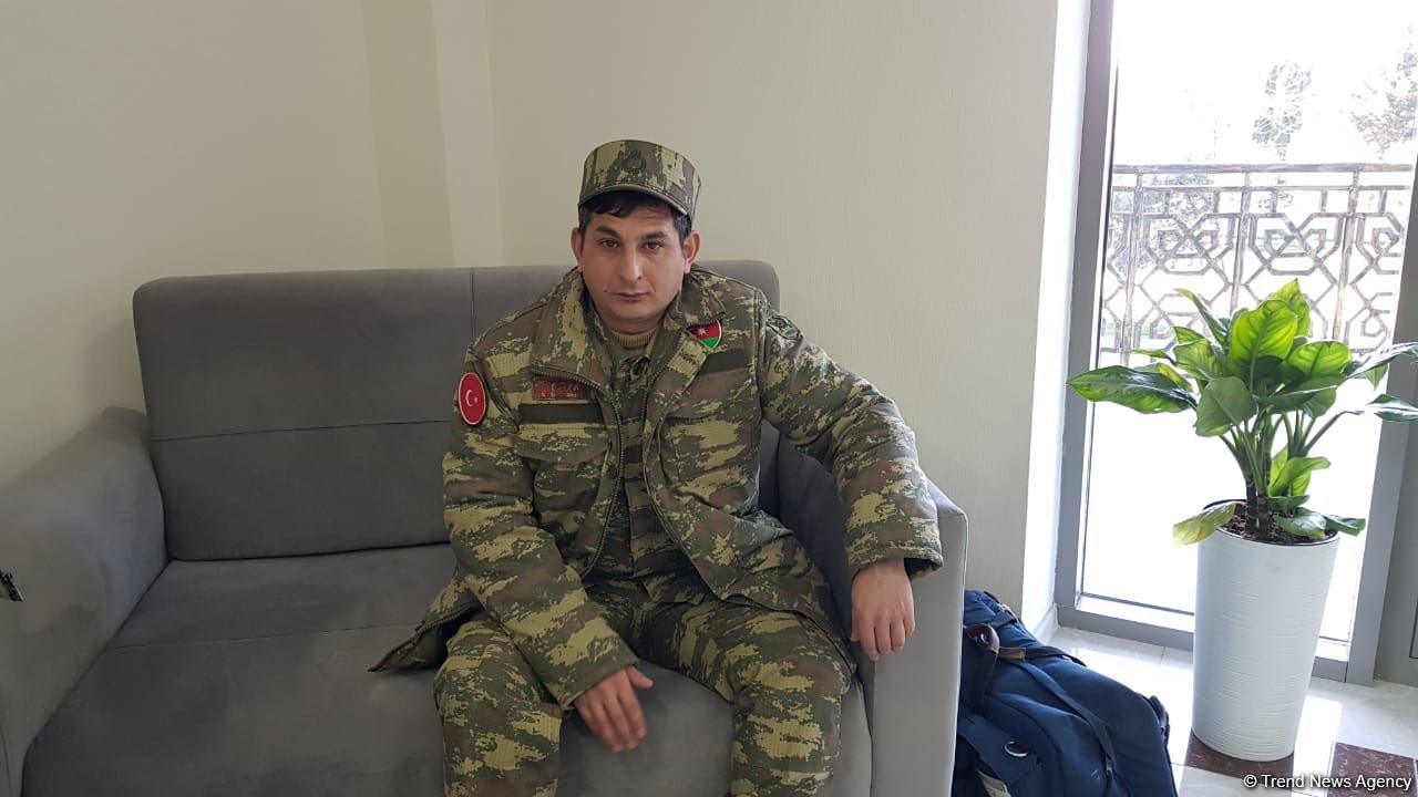 Yaralı halda şəhid yoldaşımı kilometrlərlə daşıdım - Qazi
