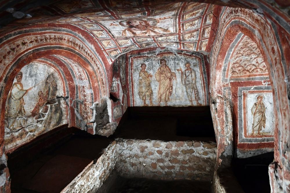 Mehriban Əliyevanın təşəbbüsü ilə Heydər Əliyev Fondu Vatikanda dünya və dini irsinin qorunmasına yeni töhfəsini verir (FOTO)