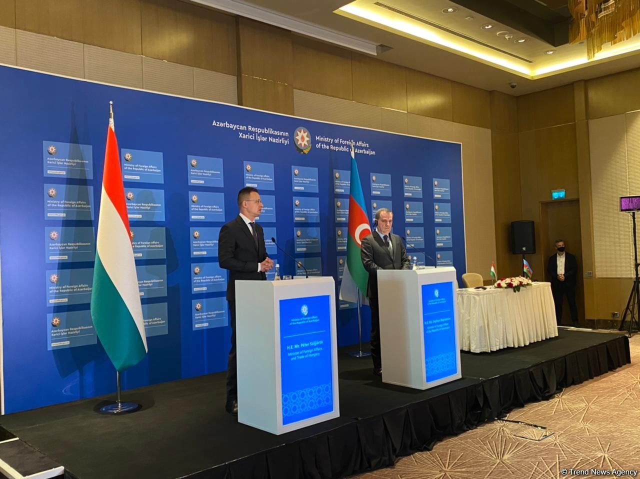 Azərbaycan və Macarıstan XİN başçılarının mətbuat konfransı keçirilib (FOTO/VİDEO)