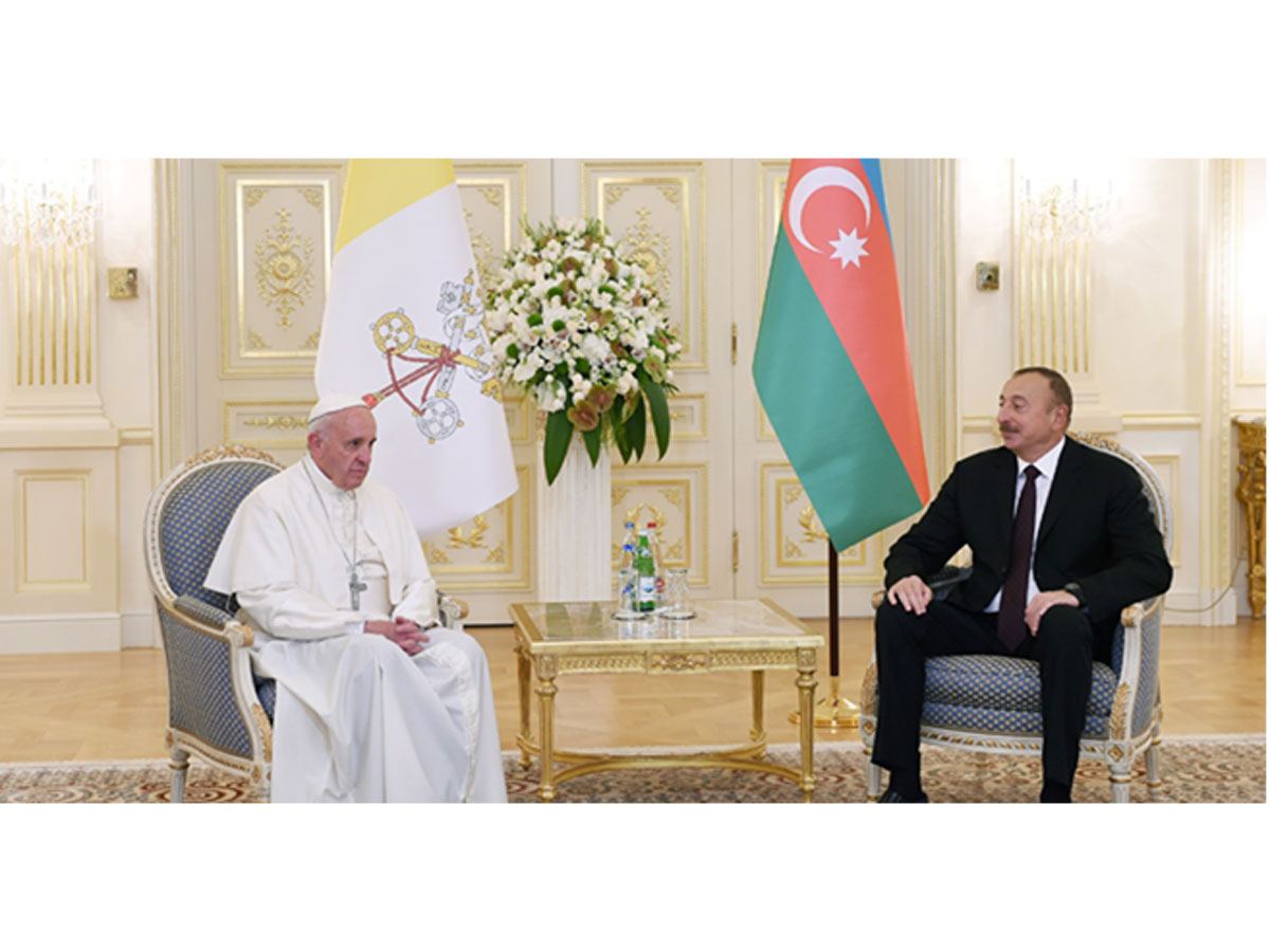Prezident İlham Əliyev Roma Papası Fransiskə təbrik məktubu göndərib