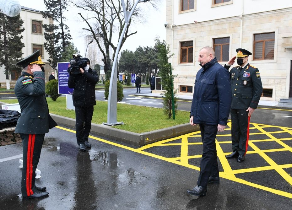Prezident İlham Əliyev Daxili Qoşunların yeni inşa olunan “N” hərbi hissəsinin açılışında iştirak edib (FOTO/VİDEO) (YENİLƏNİB)