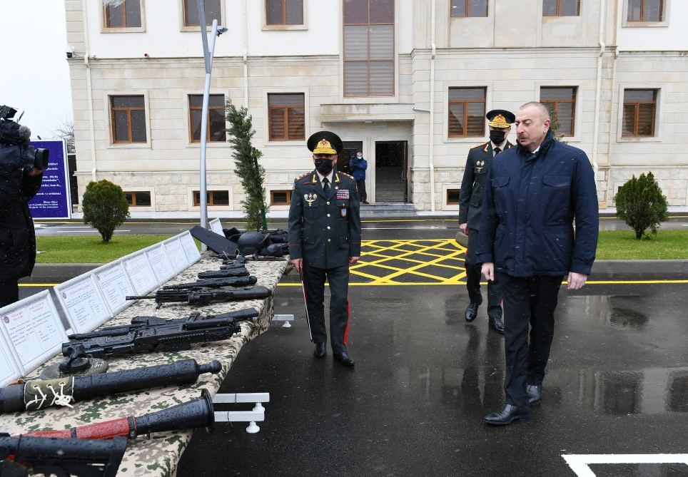 Prezident İlham Əliyev Daxili Qoşunların yeni inşa olunan “N” hərbi hissəsinin açılışında iştirak edib (FOTO/VİDEO) (YENİLƏNİB)