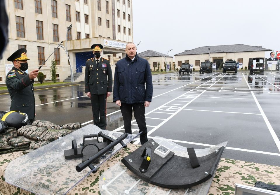 Prezident İlham Əliyev Daxili Qoşunların yeni inşa olunan “N” hərbi hissəsinin açılışında iştirak edib (FOTO/VİDEO) (YENİLƏNİB)