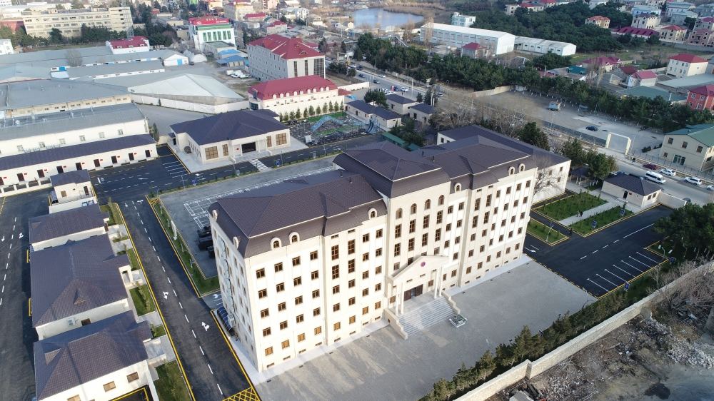Prezident İlham Əliyev Daxili Qoşunların yeni inşa olunan “N” hərbi hissəsinin açılışında iştirak edib (FOTO/VİDEO) (YENİLƏNİB)