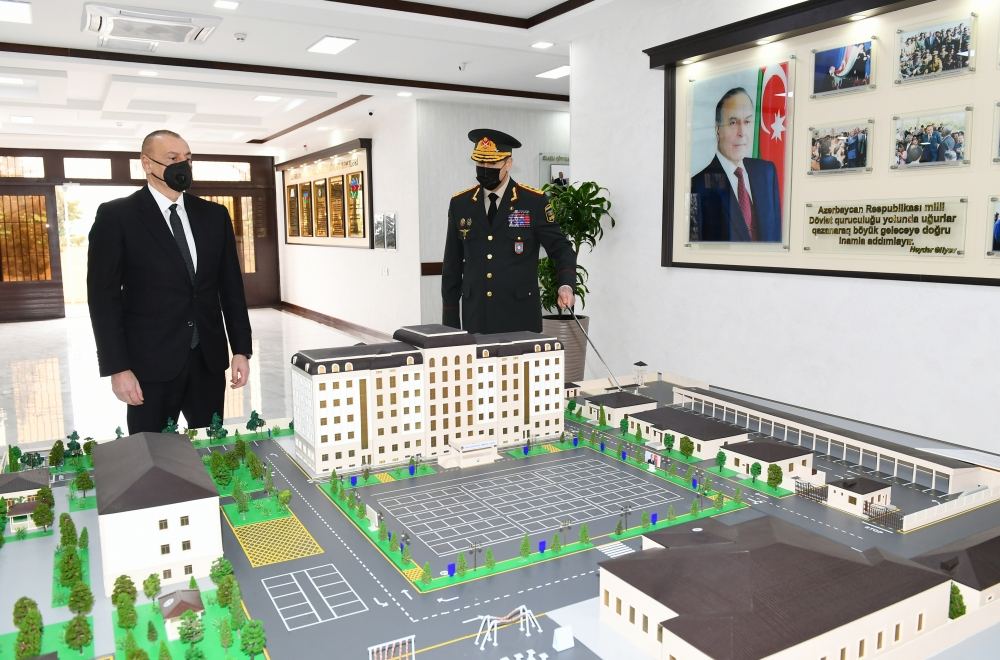 Prezident İlham Əliyev Daxili Qoşunların yeni inşa olunan “N” hərbi hissəsinin açılışında iştirak edib (FOTO/VİDEO) (YENİLƏNİB)