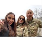 Birinci vitse-prezident Mehriban Əliyeva rəsmi "İnstagram" səhifəsində azad olunmuş ərazilərə səfərdən videogörüntülər paylaşıb (FOTO/VİDEO)