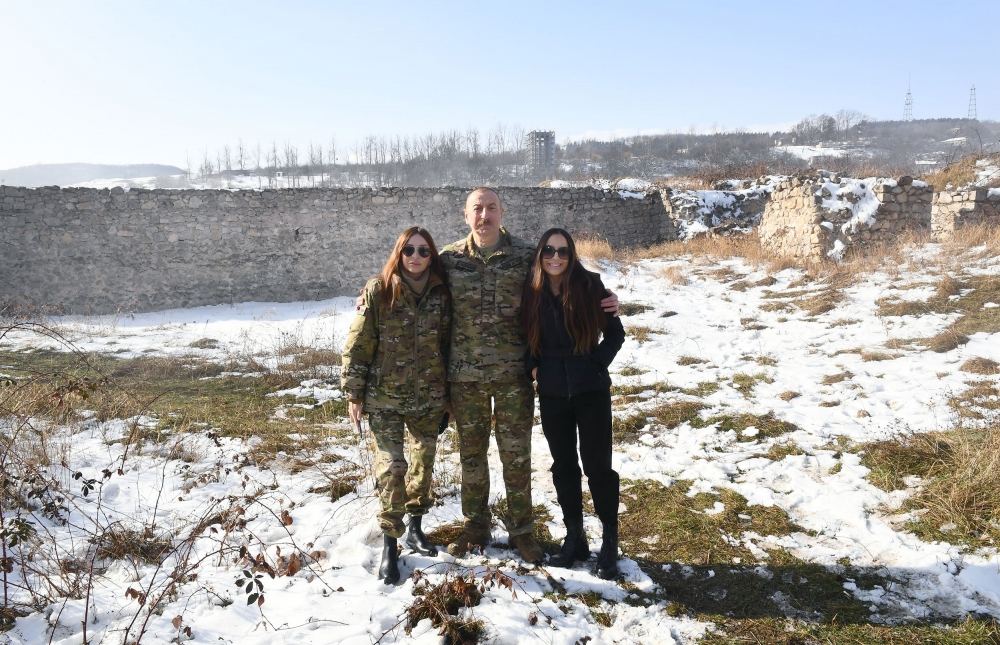 Prezident İlham Əliyev və birinci xanım Mehriban Əliyeva Şuşa şəhərində olublar (FOTO/VİDEO) (YENİLƏNİB)