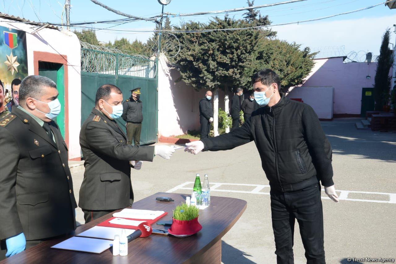 Əfv olunan məhkumları layiqli vətəndaş olmağa çağırıram - Ombudsman