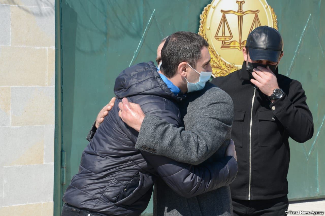 Əfv olunan 625 məhkumdan 475-i bu gün azadlığa buraxıldı - FOTOREPORTAJ