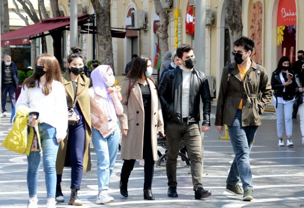 Əhali arasında kütləvi immunitetin yaranmasından danışmaq hələ tezdir - Təyyar Eyvazov
