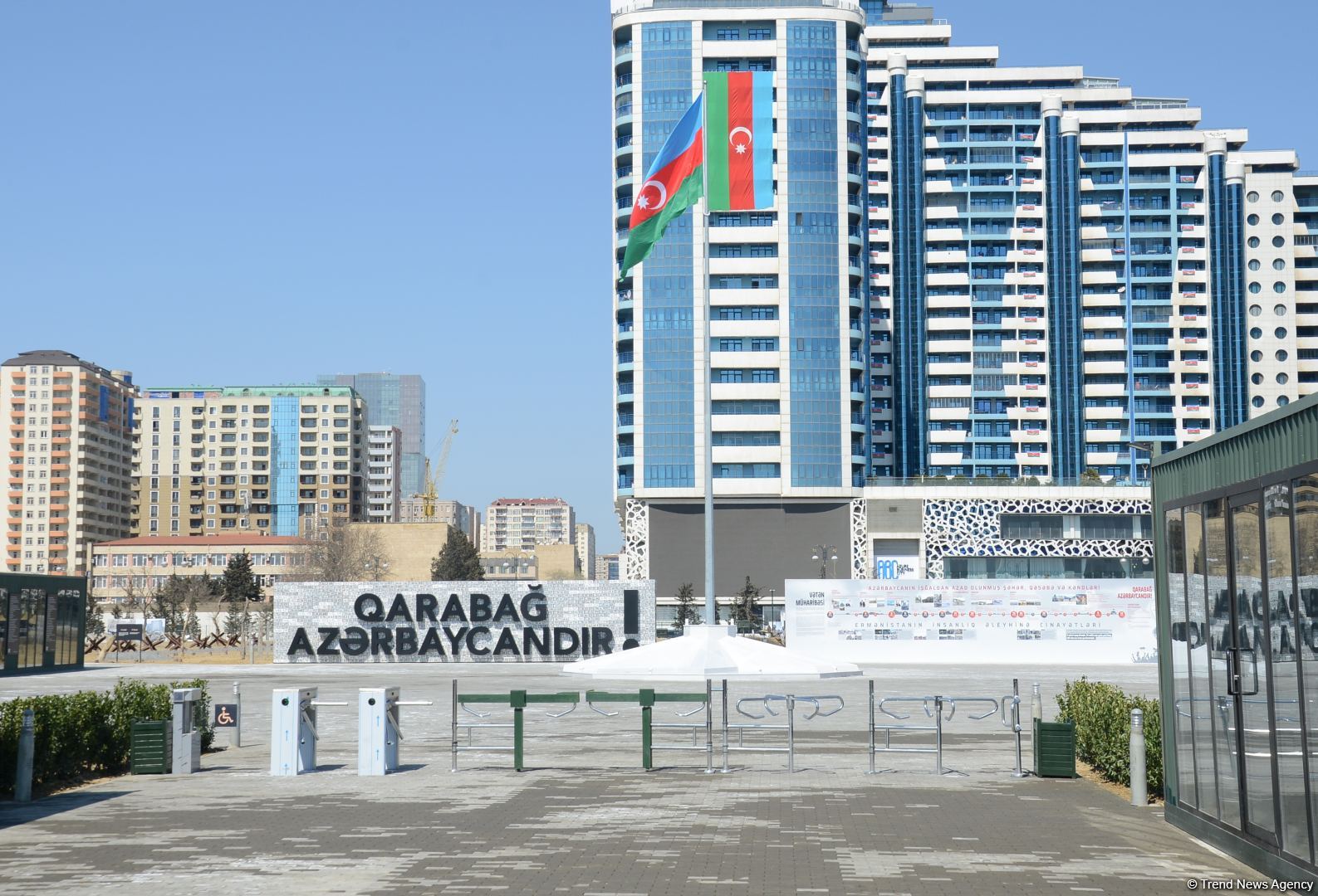 Konteyner mağaza, süni səngər, erməni əsgərinin maketi... - Hərbi Qənimətlər Parkı açılışa hazırlanır (FOTO/VİDEO)