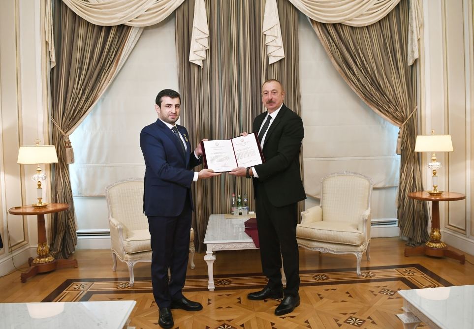 Prezident İlham Əliyev “Baykar” şirkətinin texniki direktorunu və “ASELSAN” şirkətinin idarə heyətinin rəhbərini qəbul edib (FOTO/VİDEO) (YENİLƏNİB)