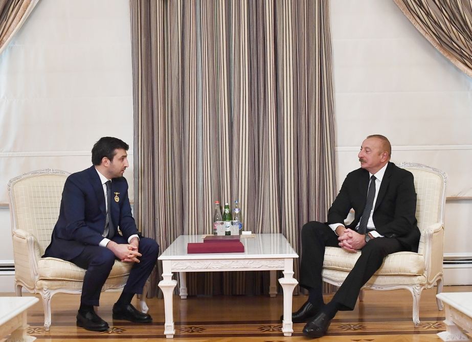 Prezident İlham Əliyev “Baykar” şirkətinin texniki direktorunu və “ASELSAN” şirkətinin idarə heyətinin rəhbərini qəbul edib (FOTO/VİDEO) (YENİLƏNİB)
