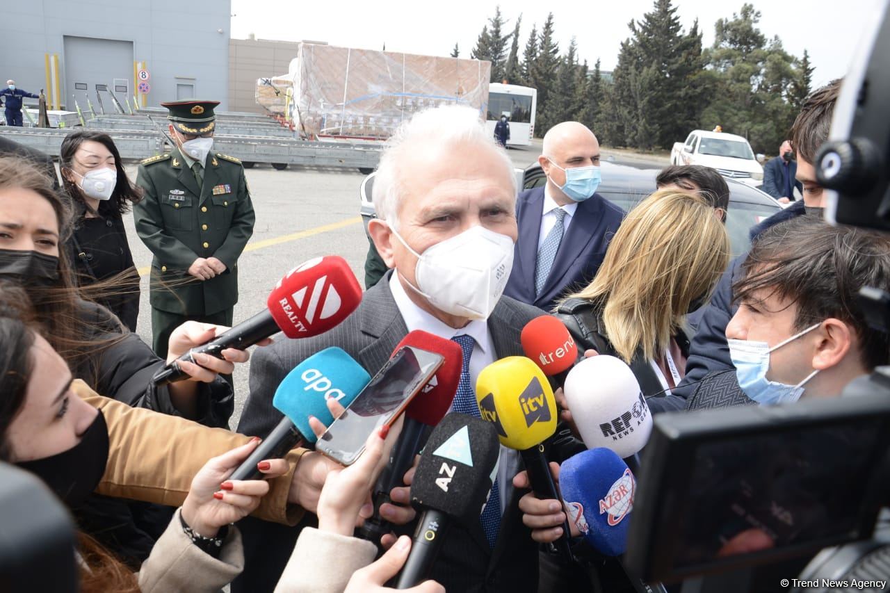 Azərbaycana daha 500 min vaksin gətirilib (FOTO/VİDEO)