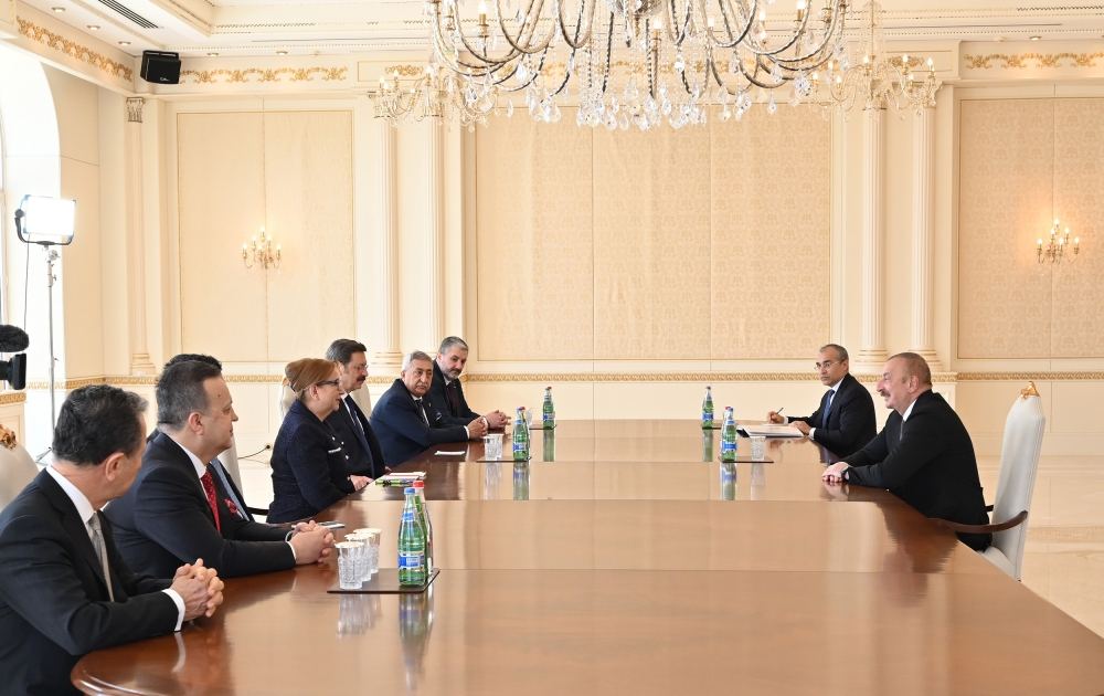 Prezident İlham Əliyev Türkiyənin ticarət nazirinin rəhbərlik etdiyi nümayəndə heyətini qəbul edib (FOTO) (YENİLƏNİB)