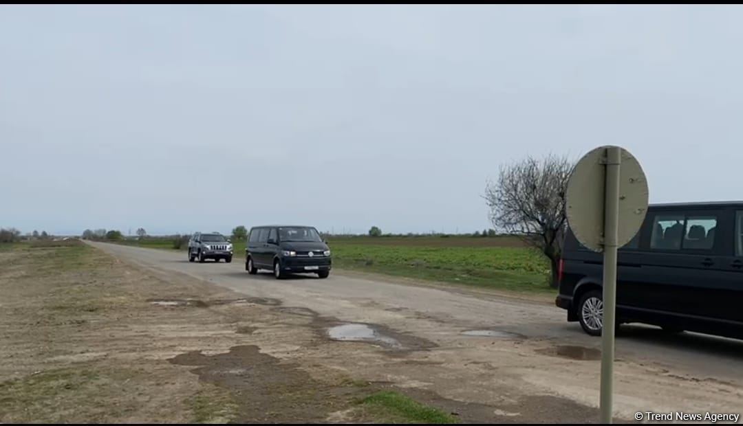 İƏT nümayəndələrinin Ağdam və Gəncəyə səfəri başlayıb (FOTO)