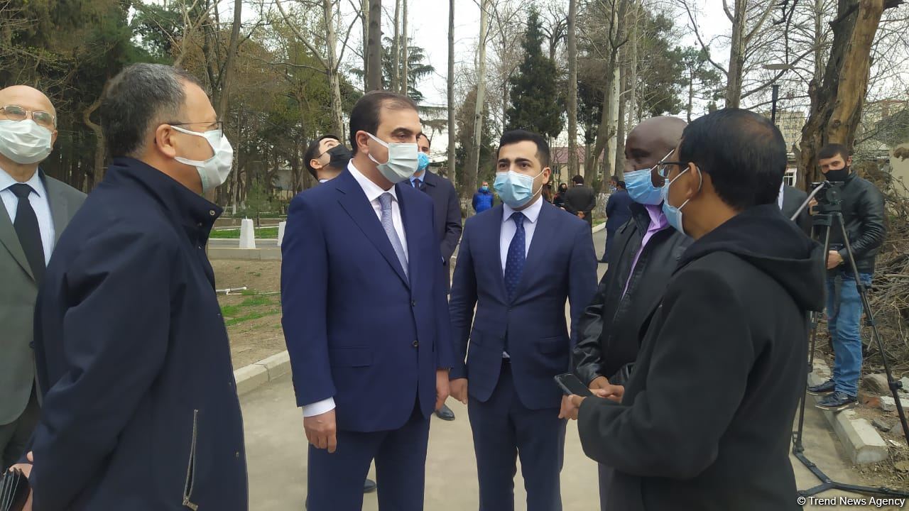 İƏT nümayəndə heyəti Ağdamdan sonra Gəncəyə yola düşüb (FOTO)