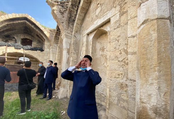Ağdamın Qiyaslı məscidində uzun illərdən sonra ilk azan oxundu (FOTO)