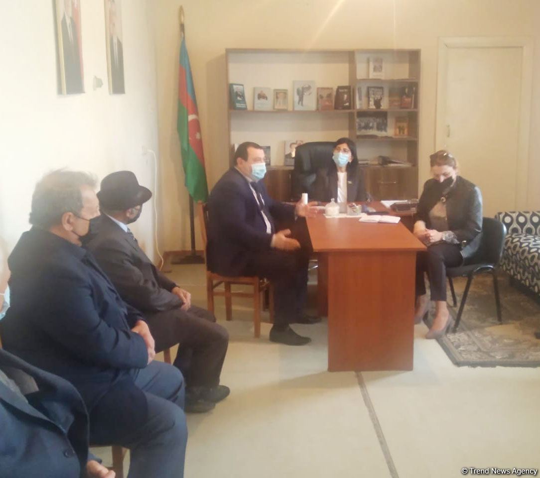 Millət vəkili Sevil Mikayılova növbəti dəfə Xaçmazda seçicilərilə görüşüb (FOTO)