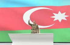 Prezident İlham Əliyev Bakıda Hərbi Qənimətlər Parkının açılışında iştirak edib (YENİLƏNİB - 2) (FOTO/VİDEO)