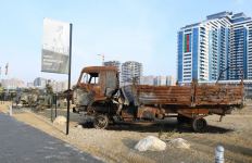 Prezident İlham Əliyev Bakıda Hərbi Qənimətlər Parkının açılışında iştirak edib (YENİLƏNİB - 2) (FOTO/VİDEO)