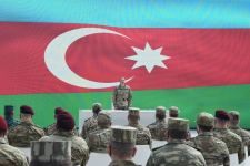 Prezident İlham Əliyev Bakıda Hərbi Qənimətlər Parkının açılışında iştirak edib (YENİLƏNİB - 2) (FOTO/VİDEO)