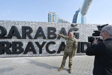 Prezident İlham Əliyev Bakıda Hərbi Qənimətlər Parkının açılışında iştirak edib (YENİLƏNİB - 2) (FOTO/VİDEO)