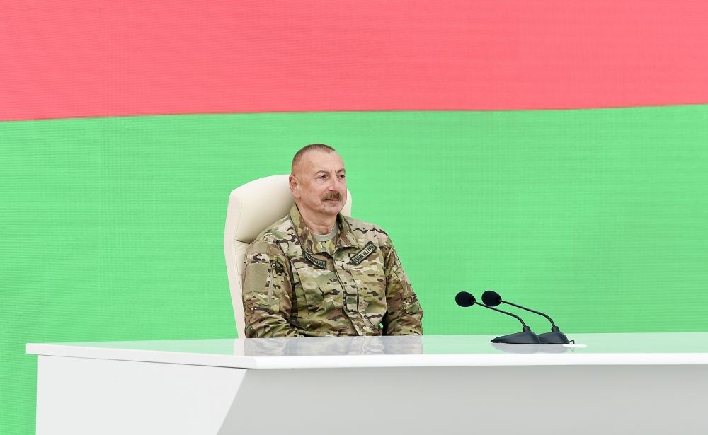 Prezident İlham Əliyev Bakıda Hərbi Qənimətlər Parkının açılışında iştirak edib (YENİLƏNİB - 2) (FOTO/VİDEO)