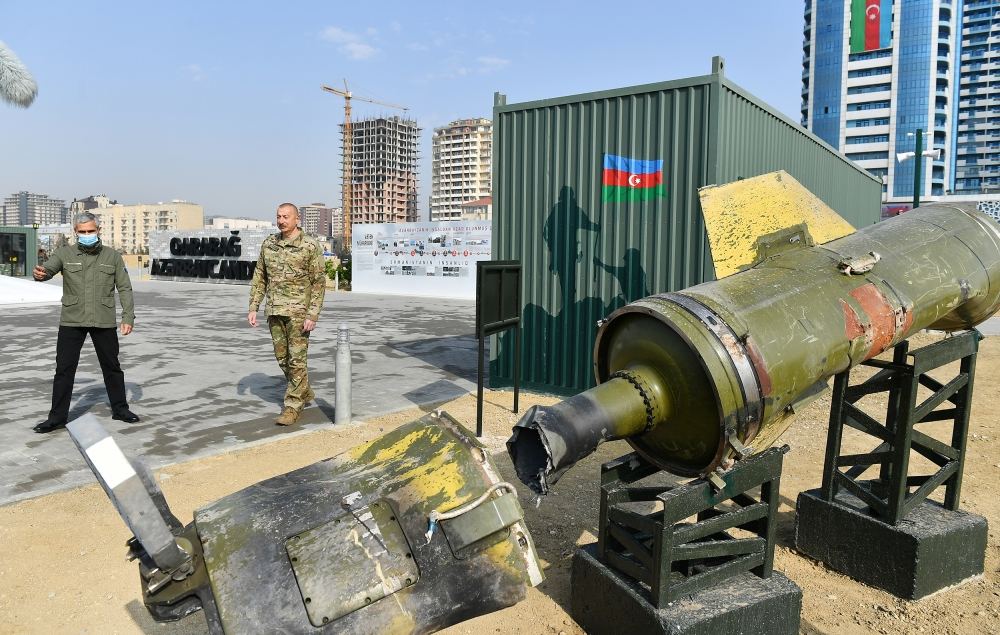 Prezident İlham Əliyev Bakıda Hərbi Qənimətlər Parkının açılışında iştirak edib (YENİLƏNİB - 2) (FOTO/VİDEO)