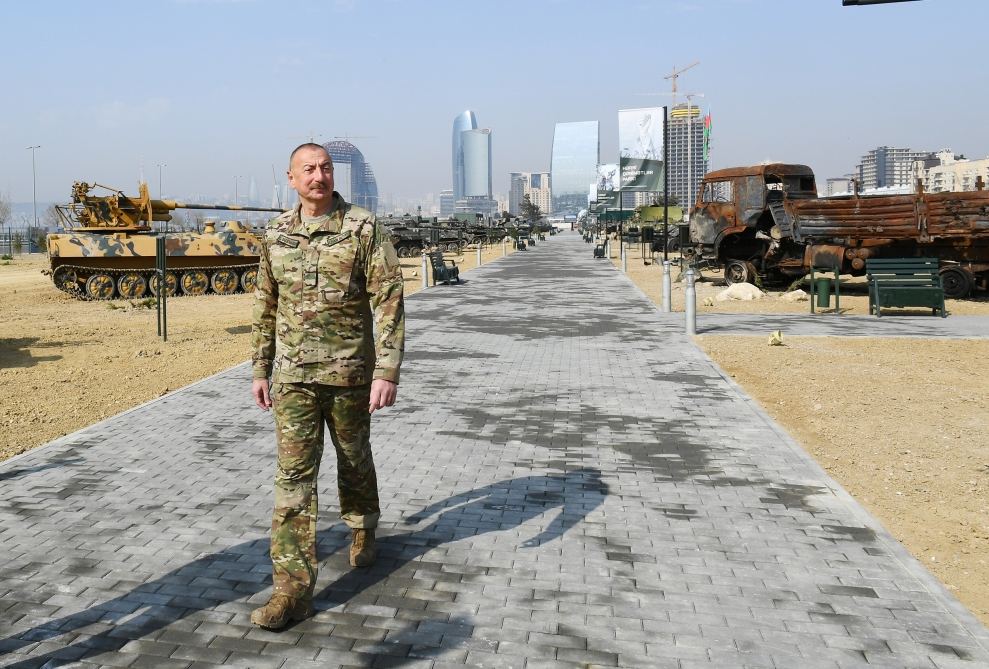 Prezident İlham Əliyev Bakıda Hərbi Qənimətlər Parkının açılışında iştirak edib (YENİLƏNİB - 2) (FOTO/VİDEO)