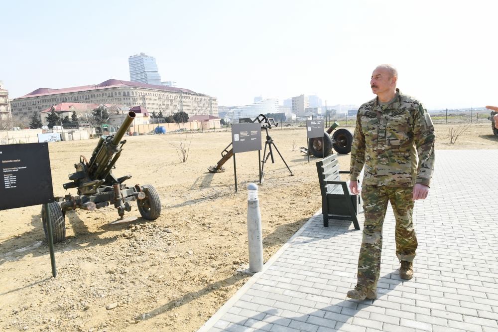 Prezident İlham Əliyev Bakıda Hərbi Qənimətlər Parkının açılışında iştirak edib (YENİLƏNİB - 2) (FOTO/VİDEO)