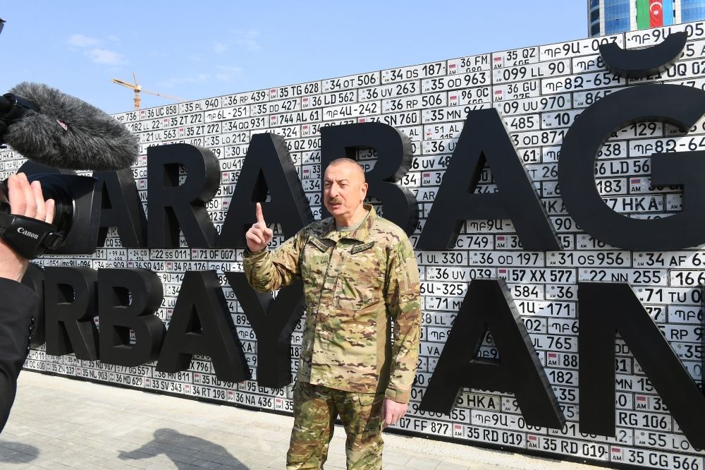 Prezident İlham Əliyev Bakıda Hərbi Qənimətlər Parkının açılışında iştirak edib (YENİLƏNİB - 2) (FOTO/VİDEO)