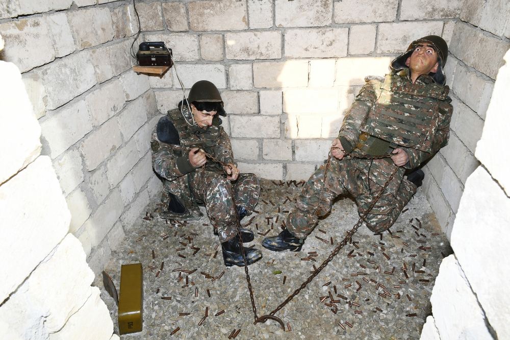 Prezident İlham Əliyev Bakıda Hərbi Qənimətlər Parkının açılışında iştirak edib (YENİLƏNİB - 2) (FOTO/VİDEO)
