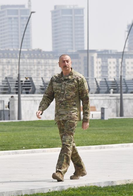 Prezident İlham Əliyev Bakıda Hərbi Qənimətlər Parkının açılışında iştirak edib (YENİLƏNİB - 2) (FOTO/VİDEO)