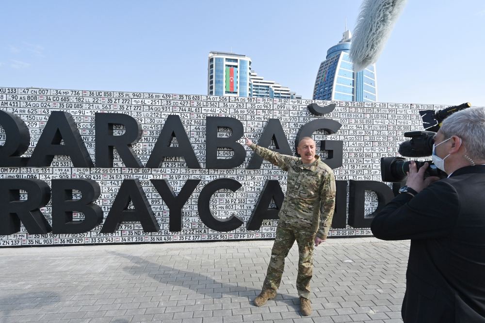 Prezident İlham Əliyev Bakıda Hərbi Qənimətlər Parkının açılışında iştirak edib (YENİLƏNİB - 2) (FOTO/VİDEO)