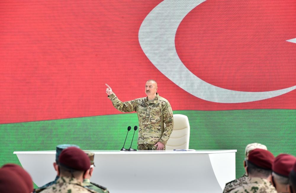 Prezident İlham Əliyev Bakıda Hərbi Qənimətlər Parkının açılışında iştirak edib (YENİLƏNİB - 2) (FOTO/VİDEO)