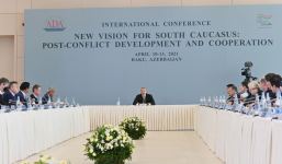 Prezident İlham Əliyev ADA Universitetində keçirilən konfransda çıxış edib (FOTO/VİDEO) (YENİLƏNİB)