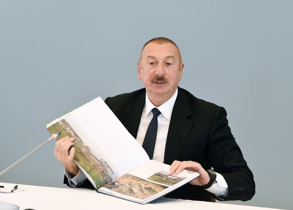 Prezident İlham Əliyev ADA Universitetində keçirilən konfransda çıxış edib (FOTO/VİDEO) (YENİLƏNİB)
