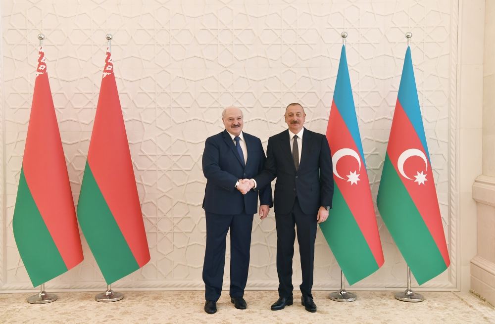 Aleksandr Lukaşenko: Azərbaycan öz milli arzusuna çatmaq yolunda böyük addım atıb