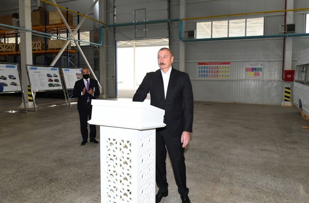 Prezident İlham Əliyev Hacıqabul Sənaye Məhəlləsinin açılışında iştirak edib (FOTO) (YENİLƏNİB)