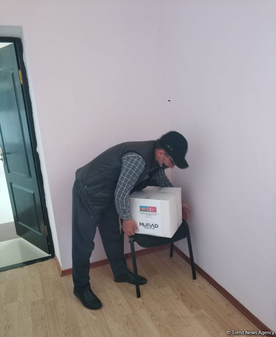 Deputat Sevil Mikayılovanın təşəbbüsü ilə Xudatda ərzaq sovqatı paylanılıb (FOTO)